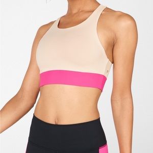 Fabletics No bounce High Impact Sports Bra -Size 1X - NWTS
